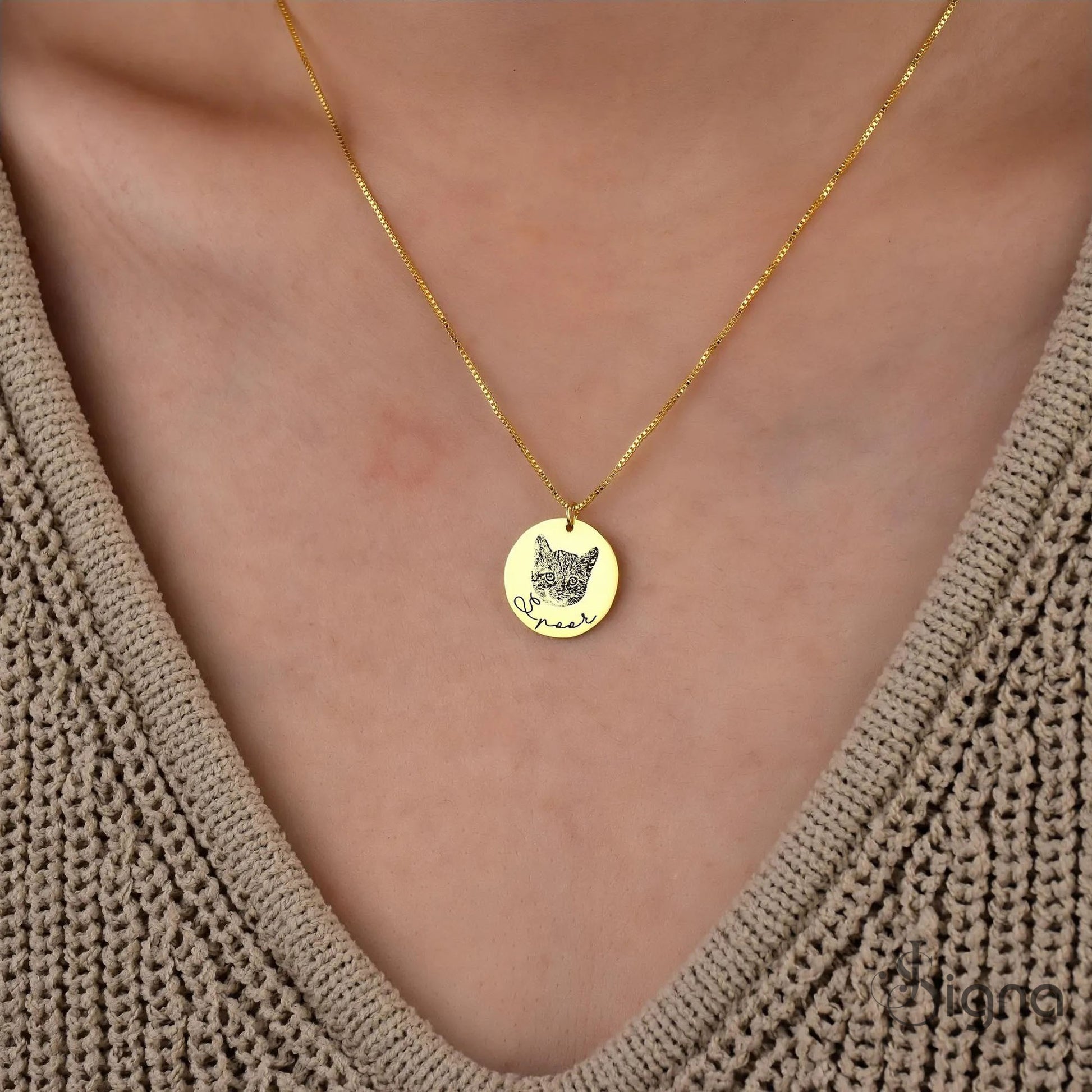 Cat photo engraved necklace with name on back