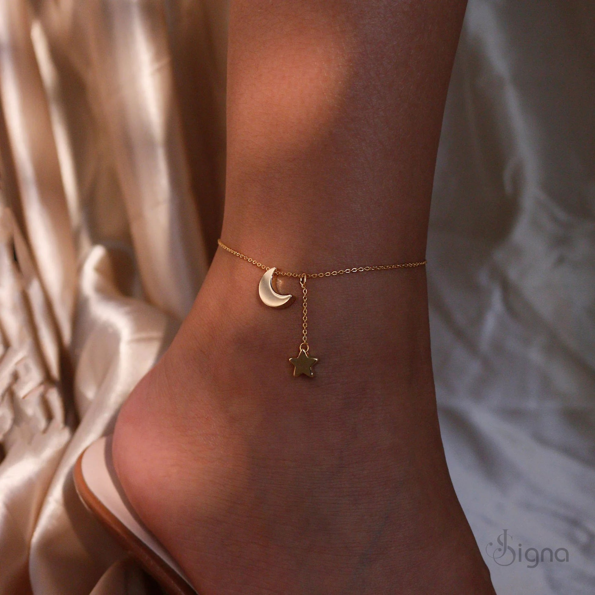 Gold Moon and Star Drop Anklet - 18k Gold Plated Celestial Dangle Foot Jewelry - Minimalist Starry Night Anklet