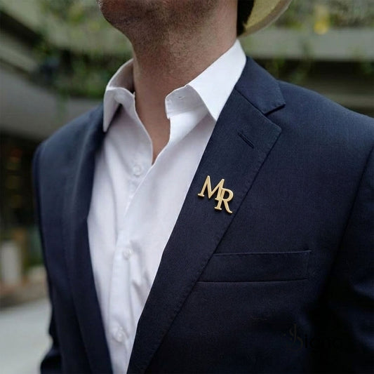 Personalized overlapping letter brooch for men